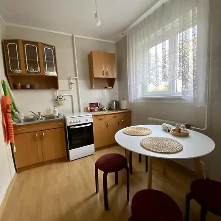 Spacious 3-room & Residential Parking アパート *